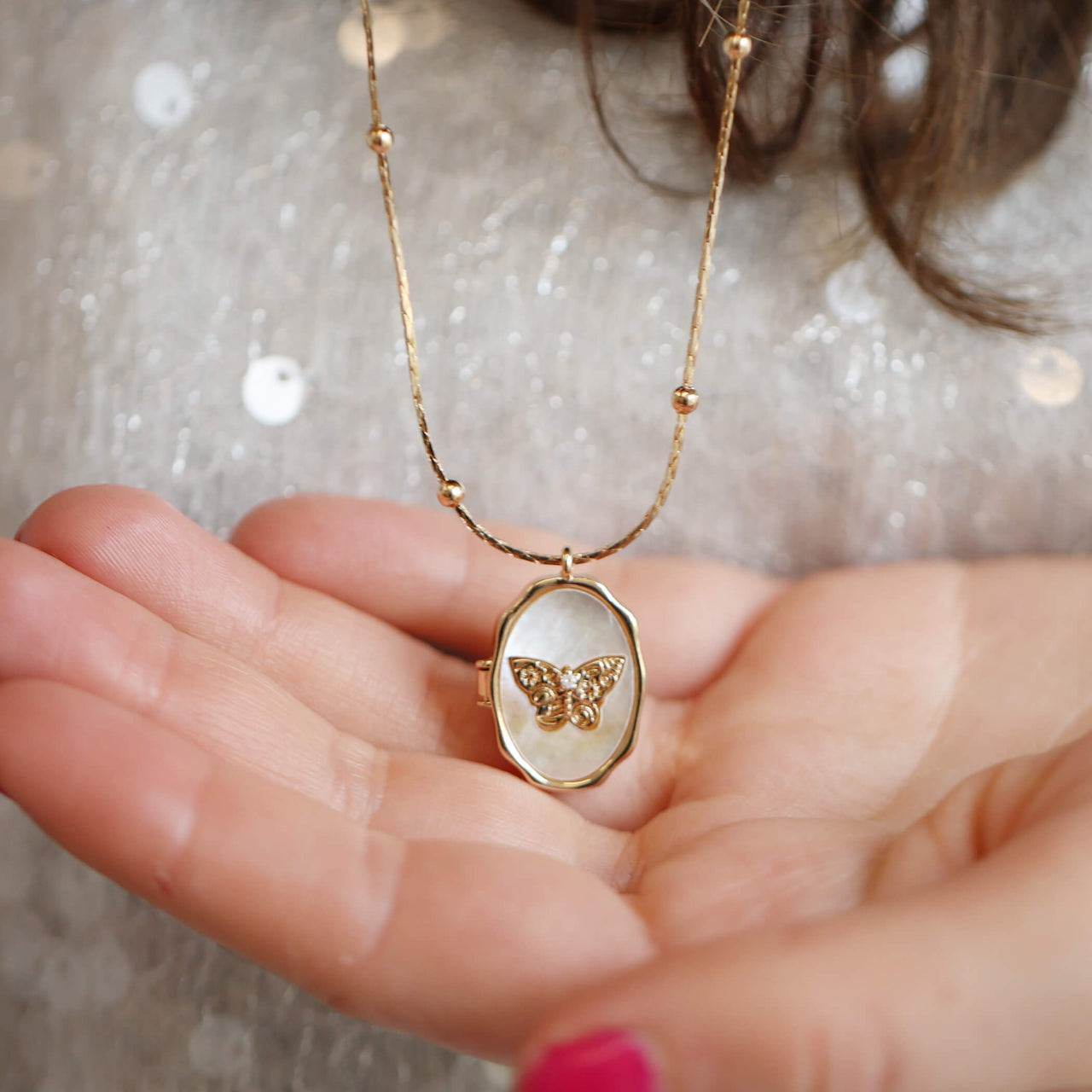 Butterfly Mother Of Pearl Locket Necklace – A Timeless Gift For Mum