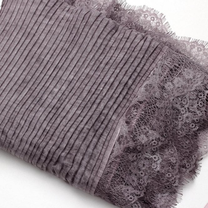 Pleated Lace Fringe Scarf